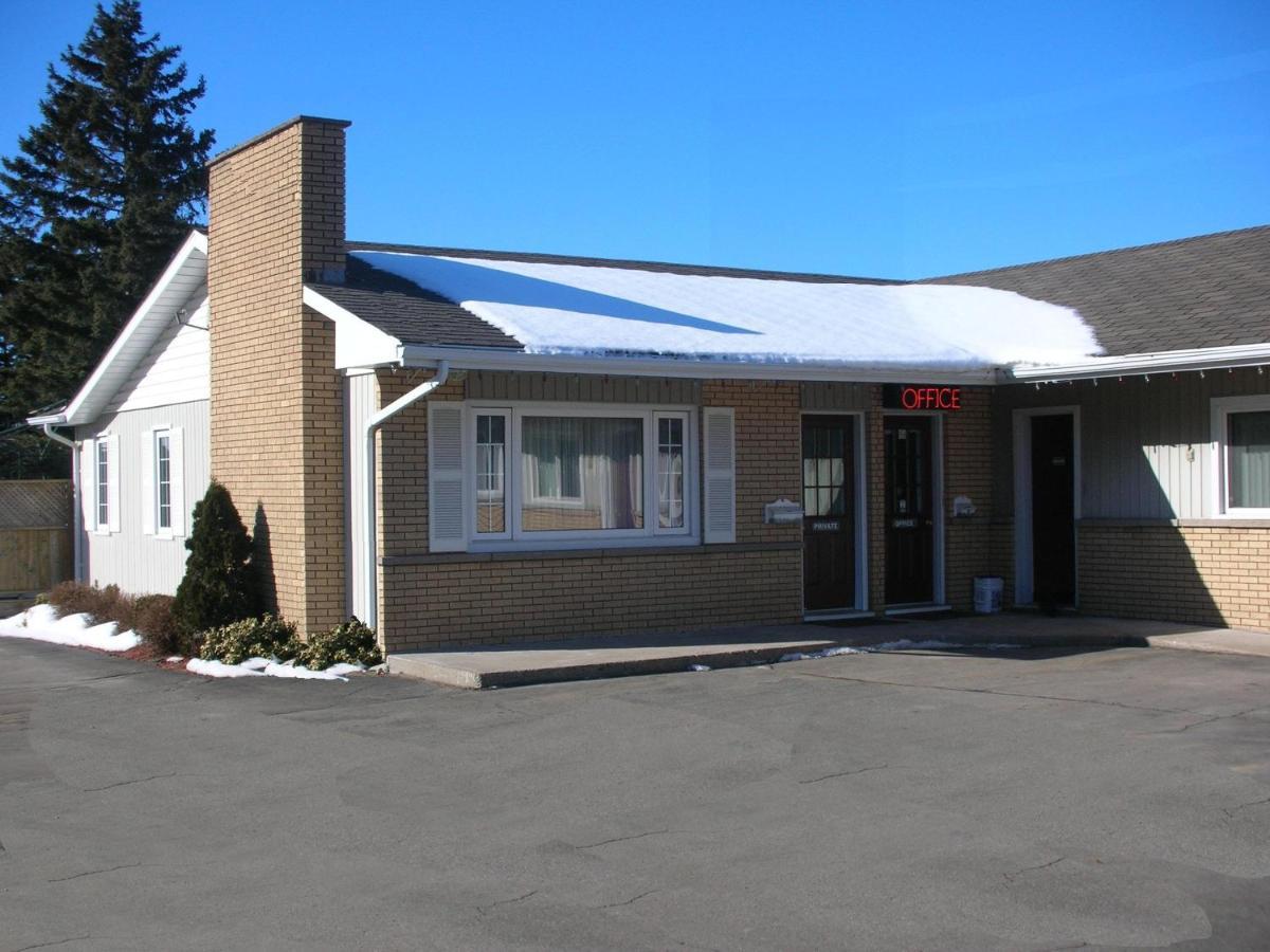 Adams Motel Sault Sainte Marie Esterno foto